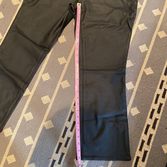 Sanctuary Denim Kick Crop Jean - Picture 4 of 7